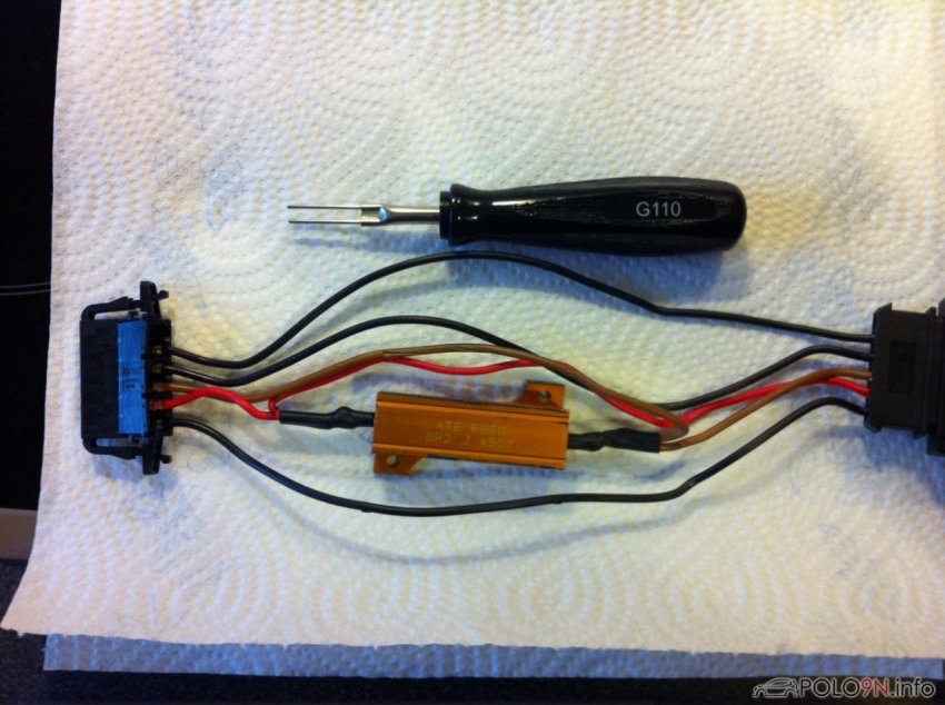 Verkabelung des LED-RL Adapters bei Fahrzeugen mit ESP