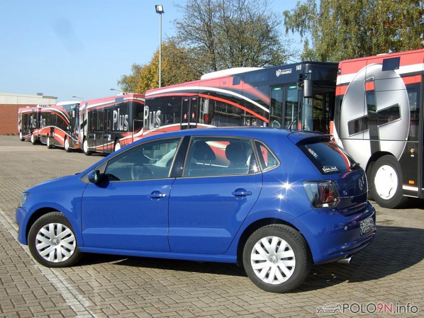 Die neuen Anhänger-Buszüge beim Presseshooting in Osnabrück