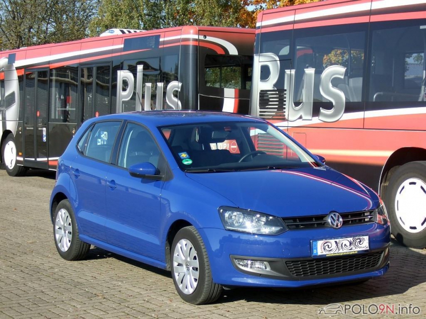 Presseshooting der neuen 7 Anhänger-Buszüge für Osnabrück im Herbst 2011.