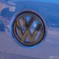 Heckklappenöffner lackiert und VW-Emblem foliert