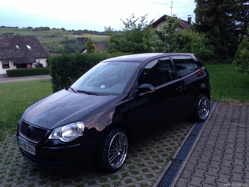 GTI Grill + Schwarzes VW Front Emblem + Borbet CW2 Felgen 17 Zoll 215/35 Hankook S1 Evo