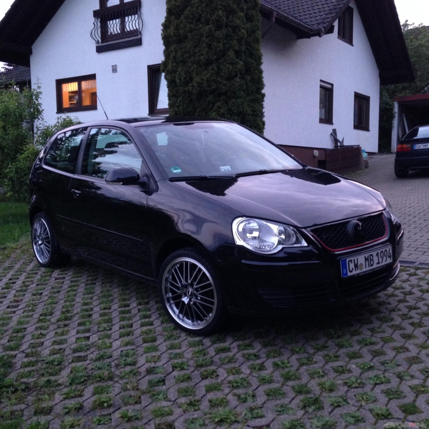 GTI Grill + Schwarzes VW Front Emblem + Borbet CW2 Felgen 17 Zoll 215/35 Hankook S1 Evo