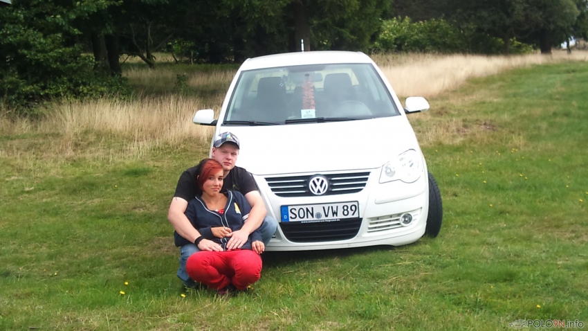 Mein Auto und meine Frau!!!!!!!!
