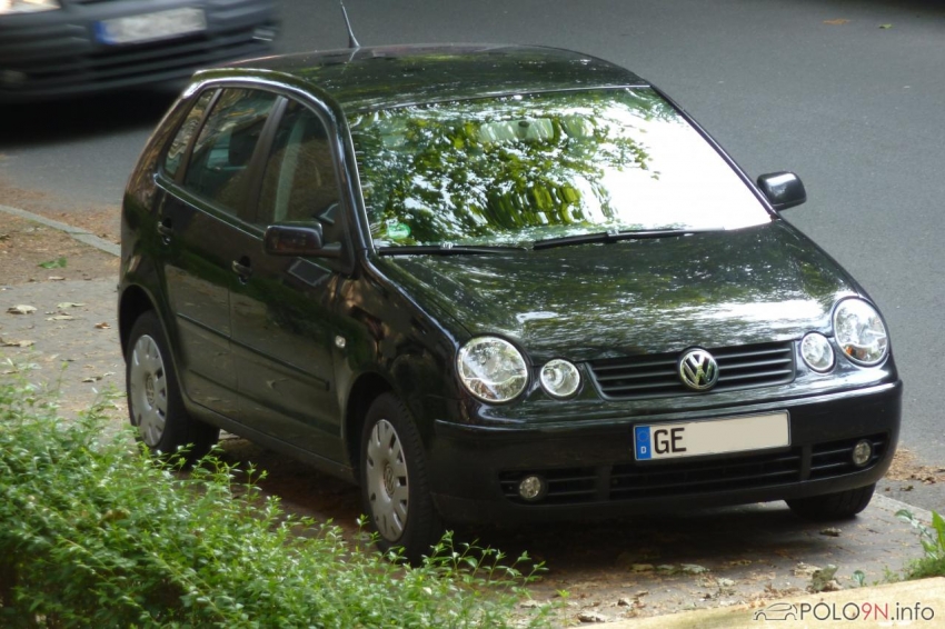 3 Wochen nicht gewaschen, dank Regen aber halbwegs sauber, kurz vorher viel Vogelkot entfernt :(