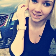 Profilbilder von Anne.