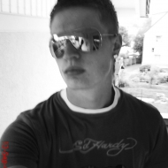 Profilbilder von Ed Hardy